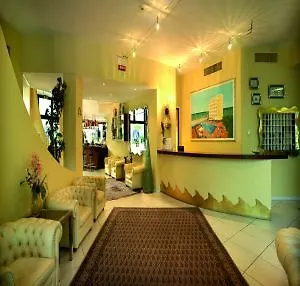 佩蒂卡利酒店 佩萨罗