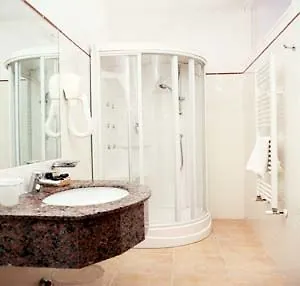 佩蒂卡利酒店 佩萨罗