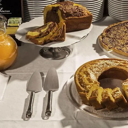 佩蒂卡利酒店 3* 佩萨罗