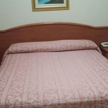 Perticari Szálloda 3*