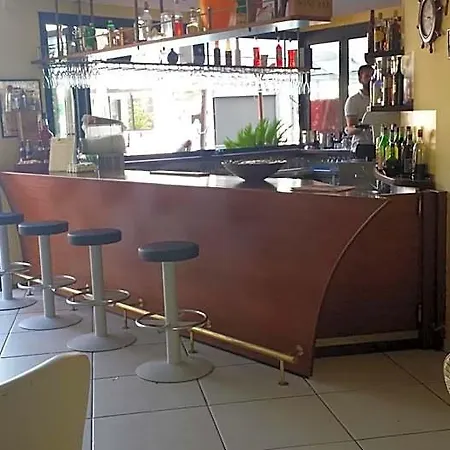 Otel Perticari 3*