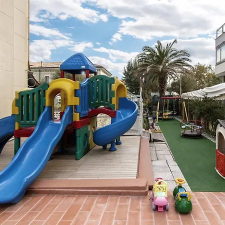 Perticari Otel 3*