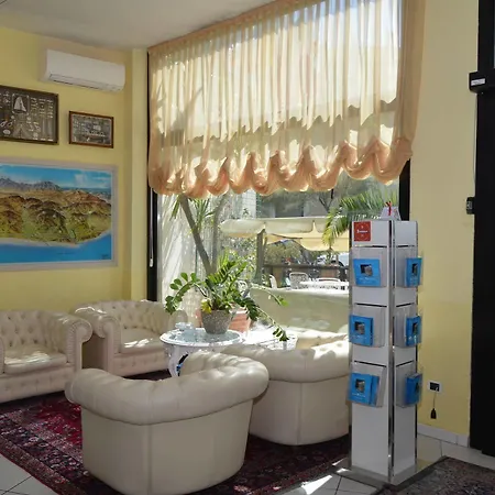 Otel Perticari 3*